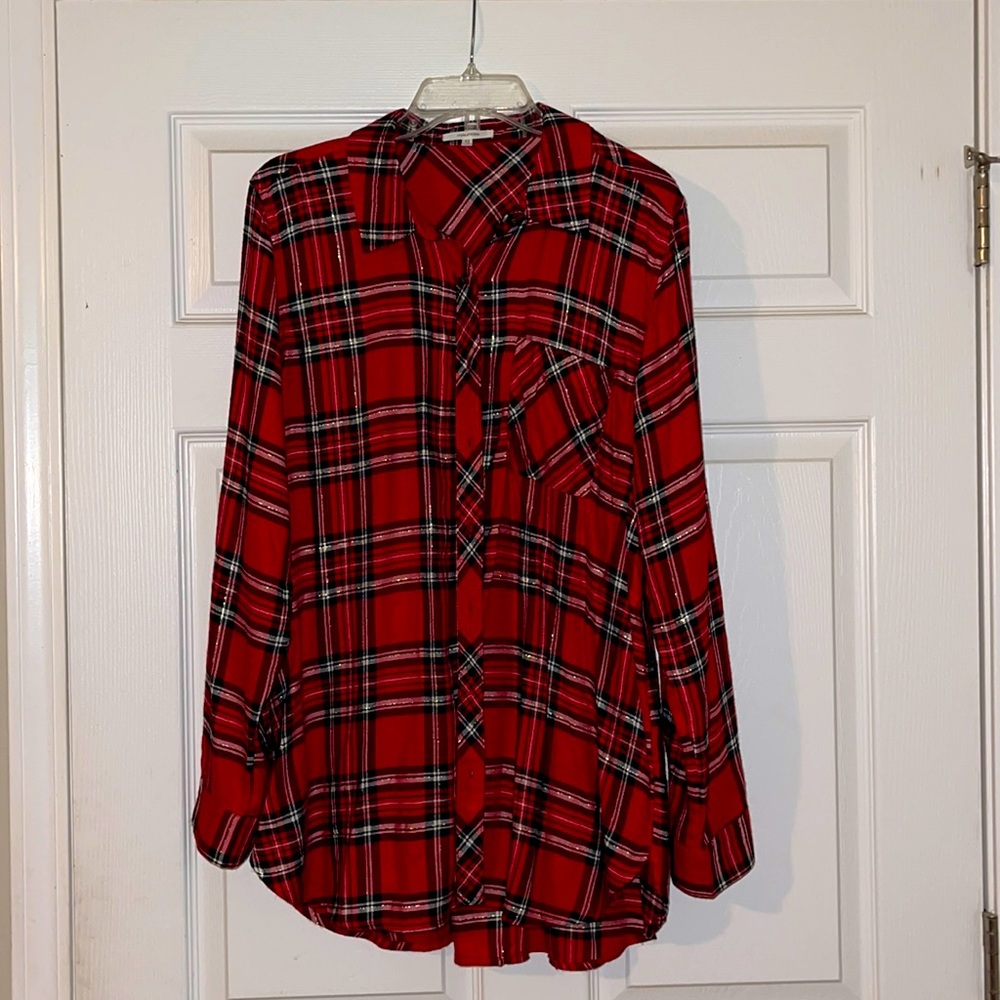 Maurice’s red plaid with metallic gold thread button up, size large